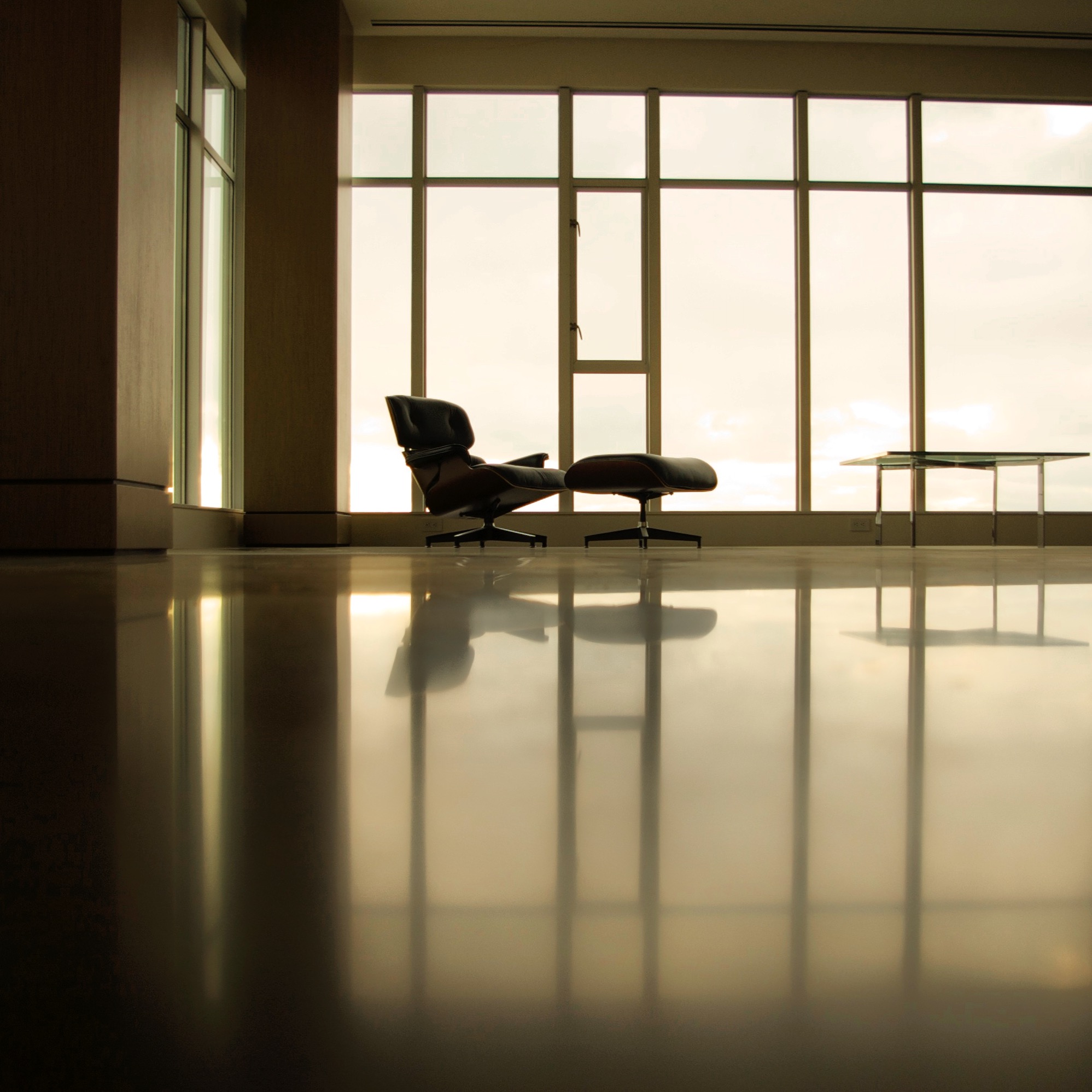 Residential polished concrete lounge floor.